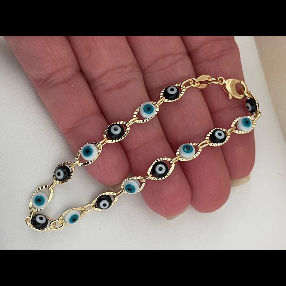 18k Gold Filled Evil Eye Bracelet - Picture 3 of 6